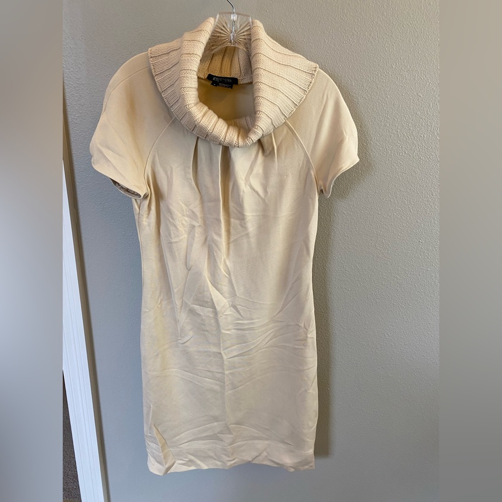 Women’s cowbell neck fitted dress